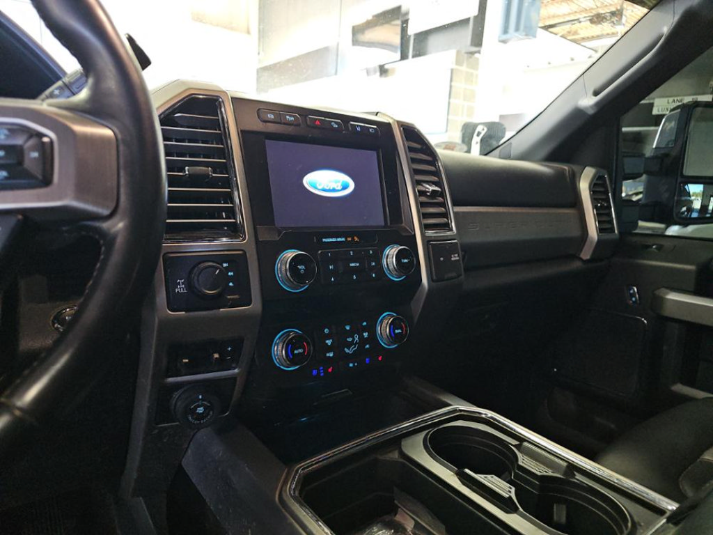 Used 2021 Ford F250 Platinum w/ Tremor Off-Road Package AWD/4WD image 6