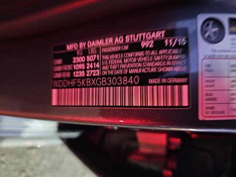 Used 2016 Mercedes-Benz E 350 Sedan image 38