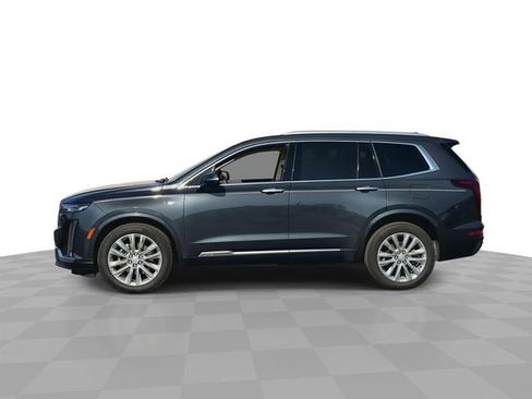Certified 2022 Cadillac XT6 Premium Luxury image 5