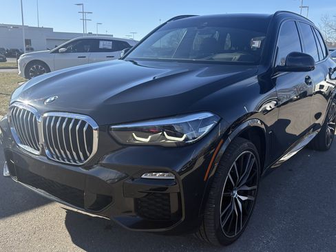 Used 2019 BMW X5 xDrive40i w/ M Sport Package image 5