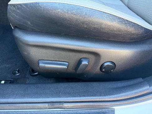 Used 2016 Toyota Camry SE w/ Moonroof Package FWD image 20