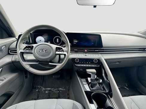 Certified 2023 Hyundai Elantra SEL w/ Convenience Package FWD image 21