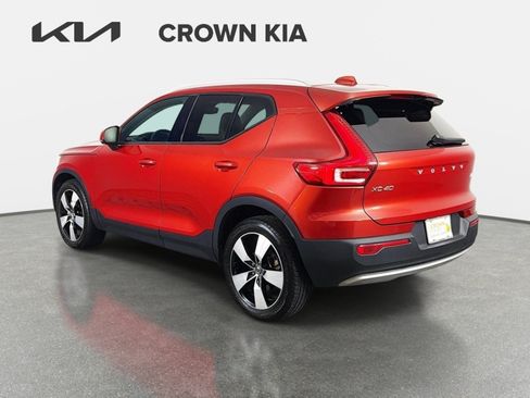 Used 2021 Volvo XC40 T5 Momentum w/ Premium Package AWD/4WD image 8