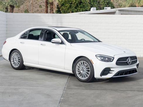 Used 2022 Mercedes-Benz E 350 Sedan image 2