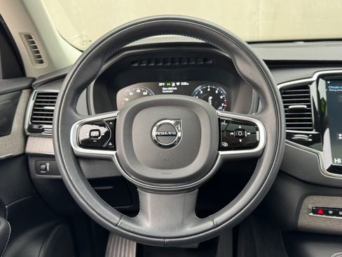 Used 2022 Volvo XC90 T6 Inscription w/ Advanced Package image 4
