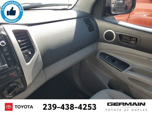 Used 2015 Toyota Tacoma PreRunner image 34