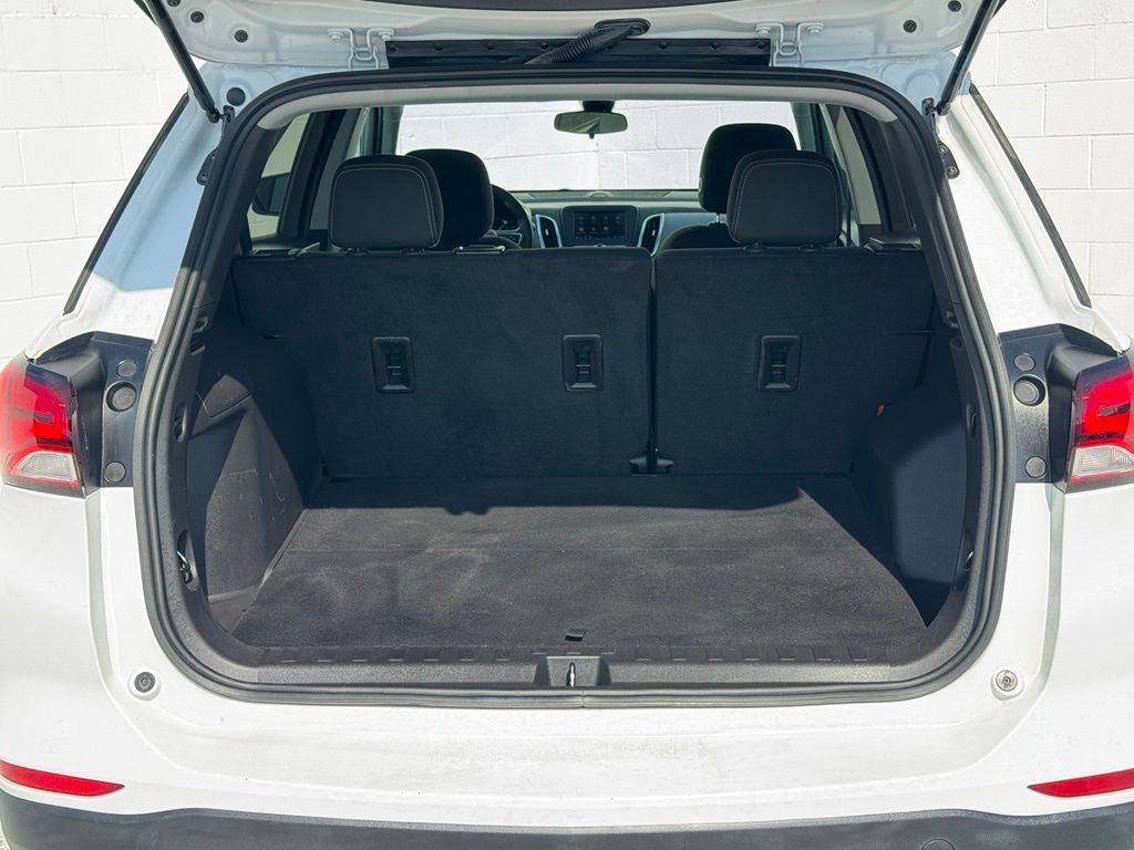 Used 2023 Chevrolet Equinox LS w/ LS Convenience Package FWD image 14