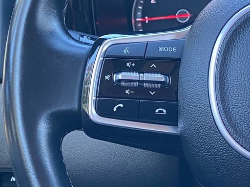 Used 2022 Kia Sorento S w/ Panoramic Sunroof Package image 7