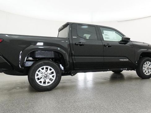 Used 2026 Toyota Tacoma SR5 RWD image 29