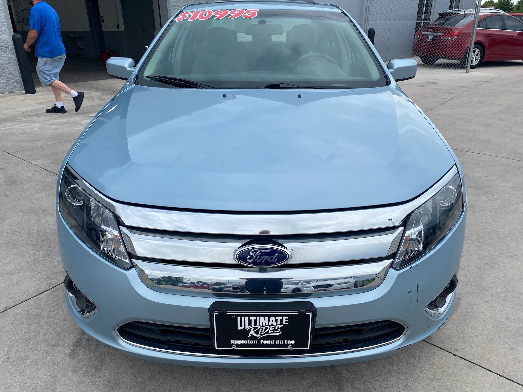 Used 2010 Ford Fusion Hybrid FWD image 2