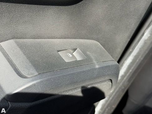 Used 2022 Toyota Tacoma SR w/ SR Convenience Package image 29