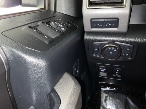 Used 2019 Ford F150 Raptor w/ Equipment Group 802A Luxury AWD/4WD image 21