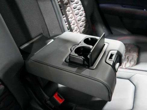 Used 2022 Audi RS Q8 4.0T image 25