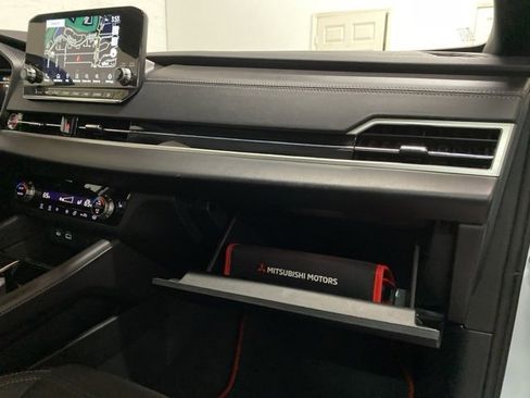 Used 2024 Mitsubishi Outlander Ralliart image 94