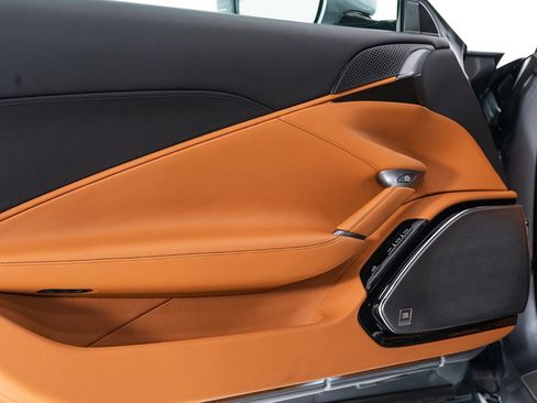 Used 2022 Ferrari Roma image 10