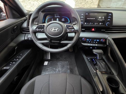 New 2026 Hyundai Elantra SEL Sport Premium FWD image 14