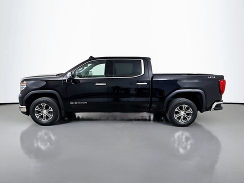 Used 2026 GMC Sierra 1500 SLT AWD/4WD image 4
