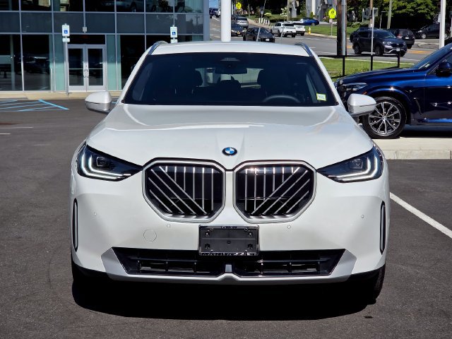 Used 2026 BMW X3 xDrive30i w/ Convenience Package AWD/4WD image 2