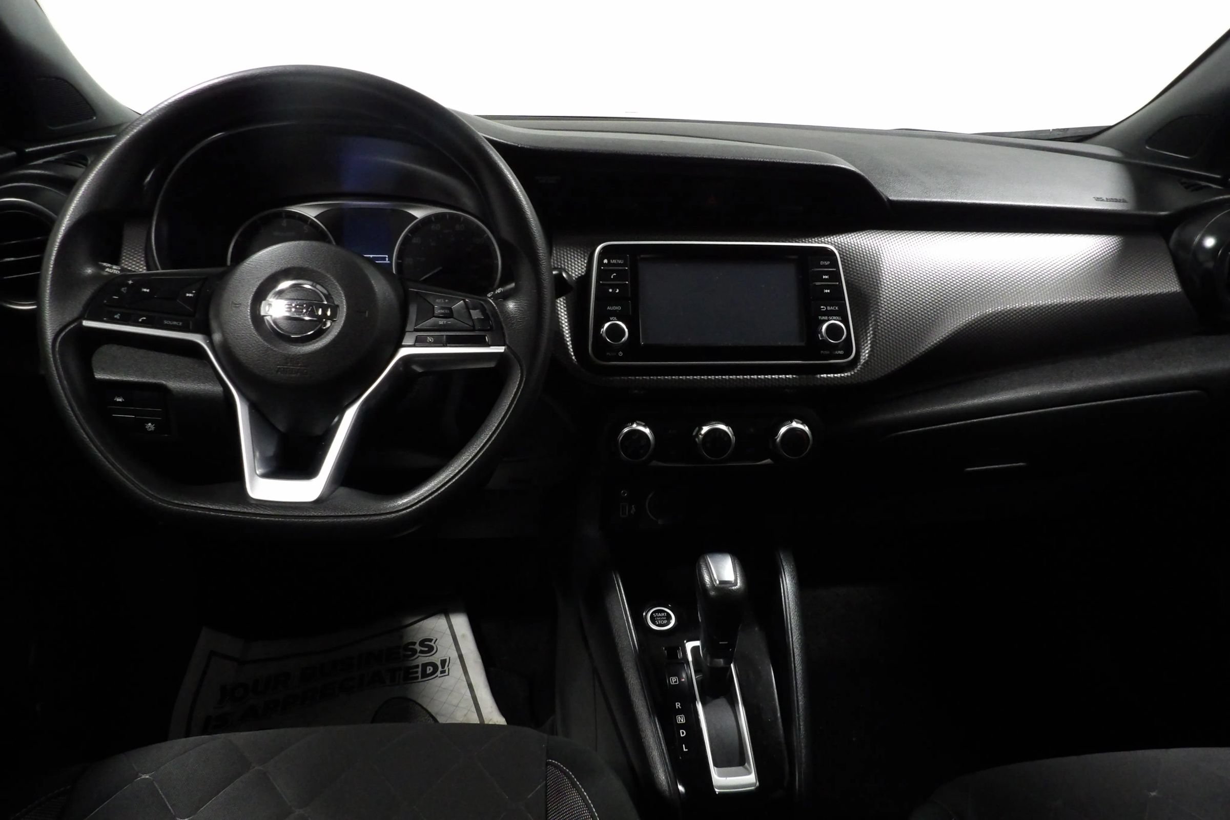 Used 2020 Nissan Kicks S FWD image 10