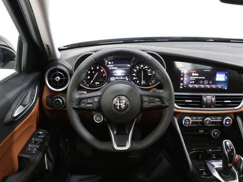 Used 2020 Alfa Romeo Giulia AWD w/ Cold Weather Package image 11