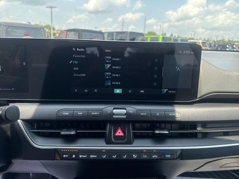 Used 2025 Kia K4 FWD image 17