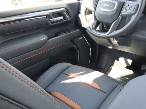 New 2026 GMC Sierra 3500 AT4 w/ AT4 Premium Plus Package AWD/4WD image 13