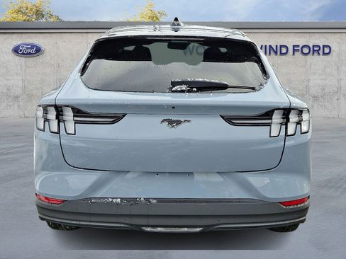 Certified 2025 Ford Mustang Mach-E Premium image 5