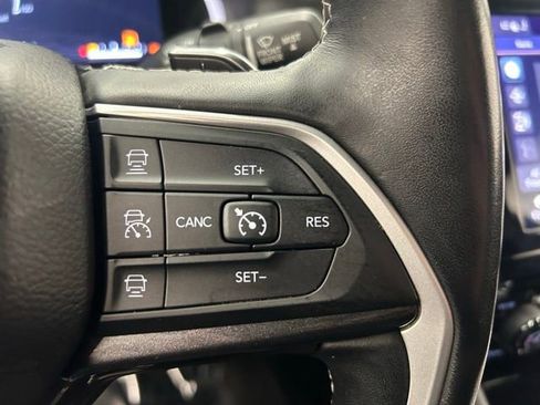 Used 2021 Jeep Grand Cherokee L Laredo image 26