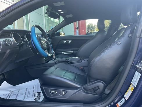 Used 2019 Ford Mustang GT RWD image 8