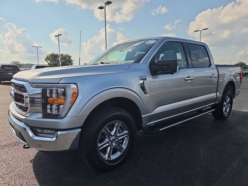 Used 2022 Ford F150 XLT w/ Equipment Group 302A High AWD/4WD image 3