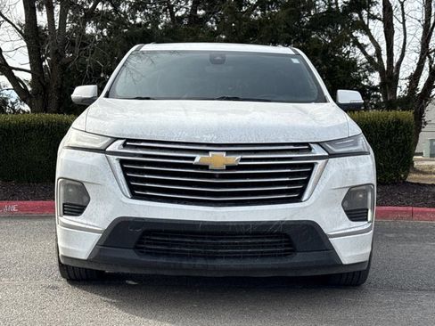 Used 2022 Chevrolet Traverse Premier image 12