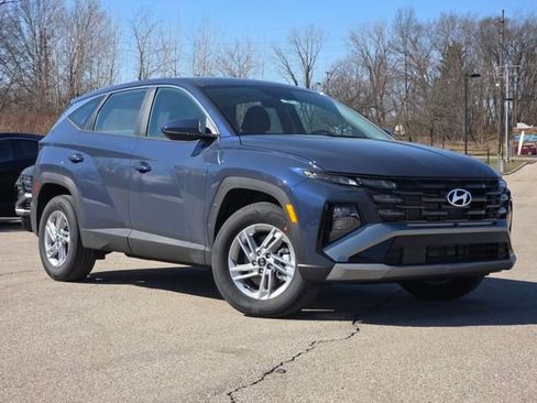 New 2026 Hyundai Tucson SE image 2