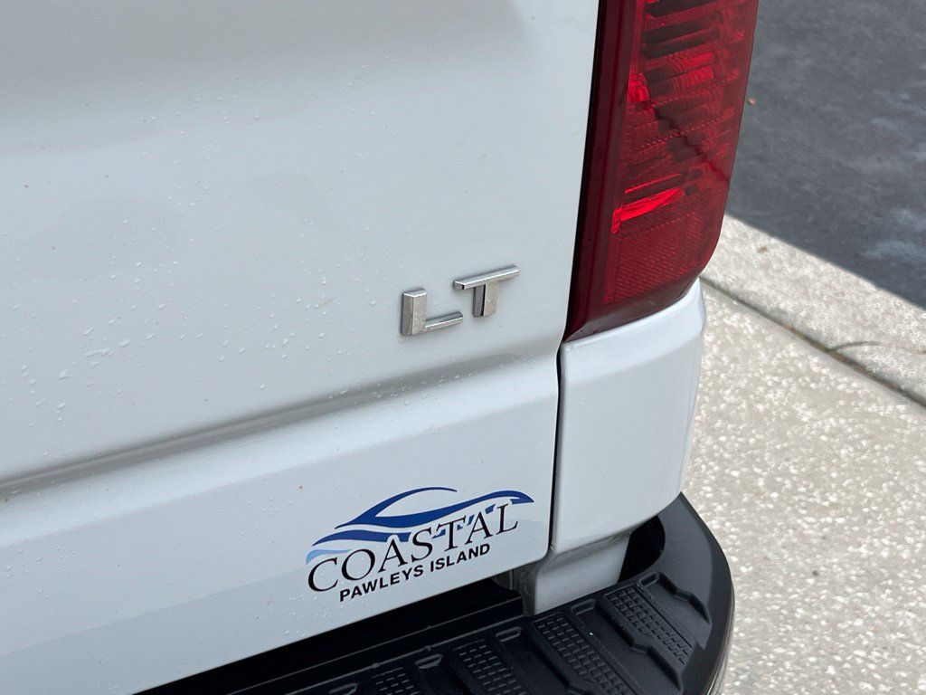 Used 2025 Chevrolet Silverado 1500 LT RWD image 25