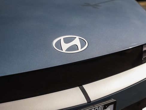 New 2026 Hyundai Ioniq 5 SEL image 5