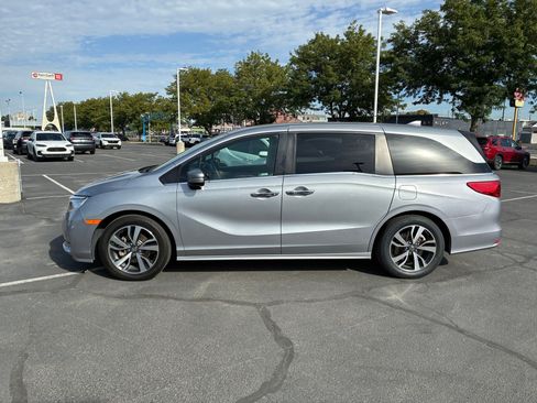 Used 2021 Honda Odyssey Touring image 9