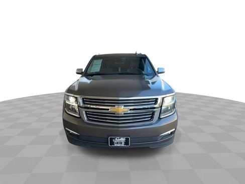 Used 2015 Chevrolet Suburban LTZ image 3