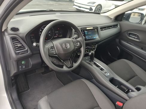 Used 2019 Honda HR-V EX image 16