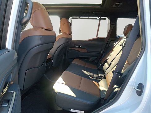 Used 2025 Lexus GX 550 550 Luxury+ image 8