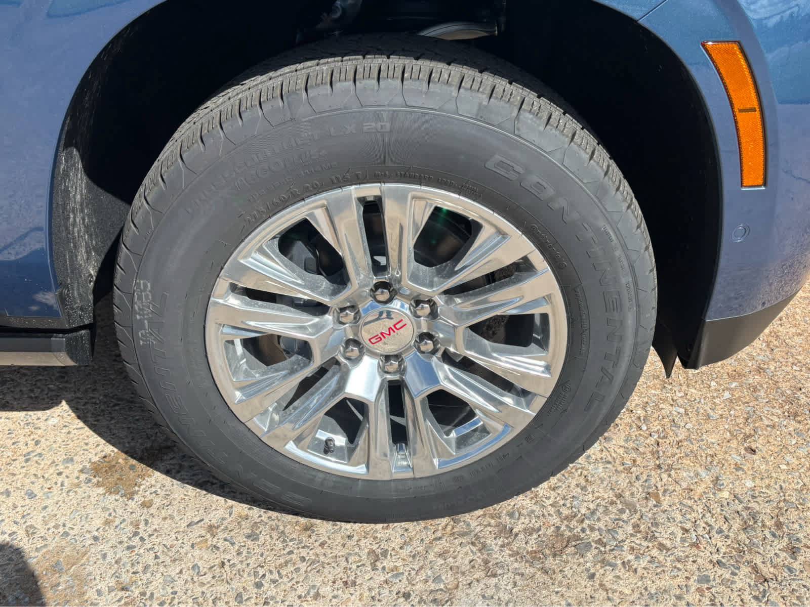 New 2027 GMC Yukon Denali w/ Sun & Power Step Package AWD/4WD image 9