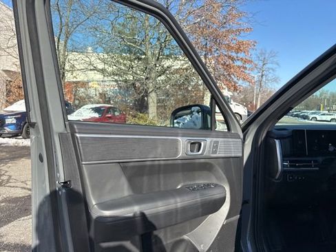 Used 2024 Hyundai Santa Fe Limited image 37