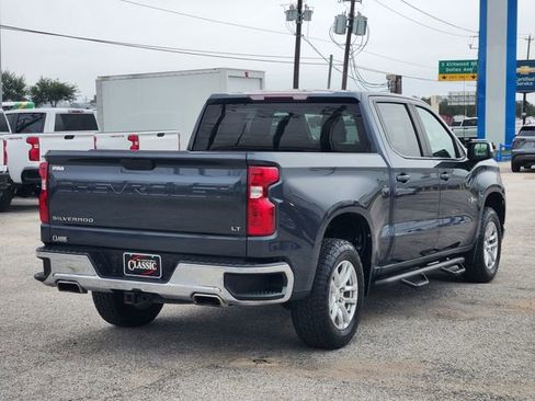 Used 2021 Chevrolet Silverado 1500 LT w/ Z71 Off-Road Package AWD/4WD image 7
