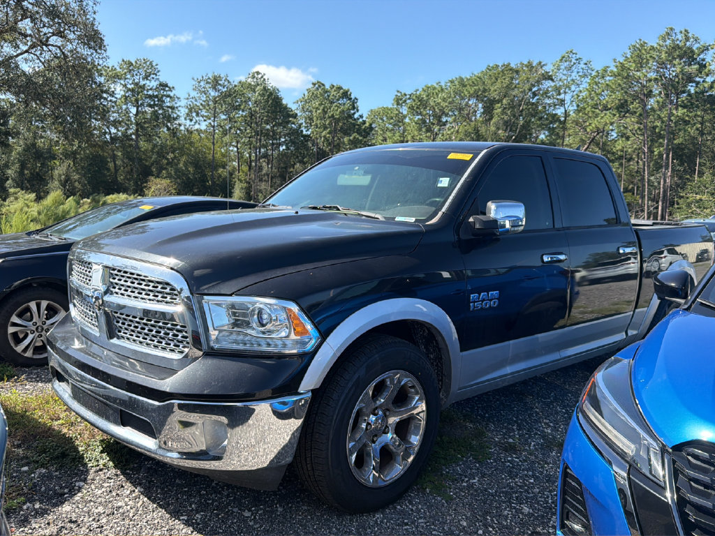 Used 2017 RAM 1500 Laramie RWD image 3