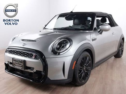 Used 2024 MINI Cooper S FWD image 1