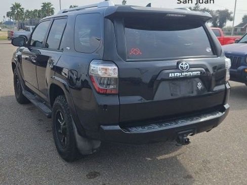 Used 2015 Toyota 4Runner Limited image 4