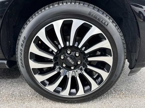 Certified 2023 Lincoln Navigator L Black Label AWD/4WD image 10