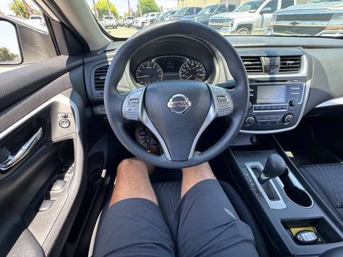 Used 2016 Nissan Altima 2.5 S w/ Power Driver Seat Package FWD image 31