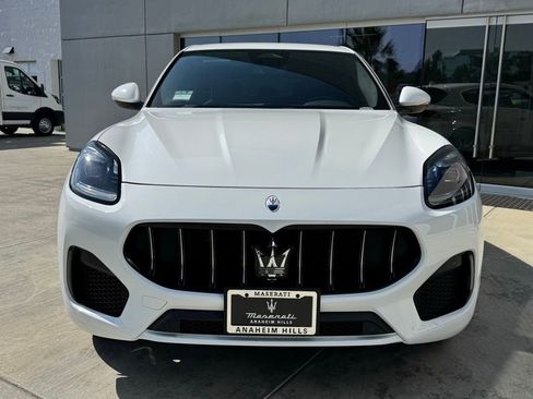 Used 2025 Maserati Grecale Modena AWD/4WD image 3