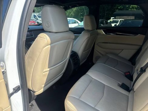 Used 2017 Cadillac XT5 Luxury AWD/4WD image 35
