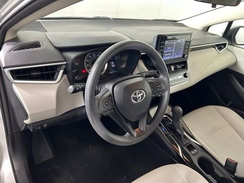 Used 2020 Toyota Corolla L image 14