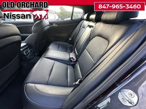 Used 2022 Kia Stinger GT1 AWD/4WD image 12